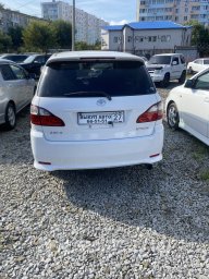 Toyota Ipsum 2002 1