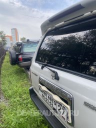 Toyota hilix sure 2000 3