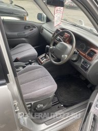 Suzuki eskudo 2003 3