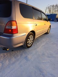 Одессей 2002г 2,3л. с . перед . 2