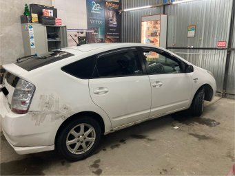 Toyota Prius 2007г 3