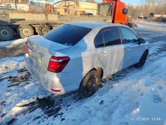 Тойота Аксио 2015г 3