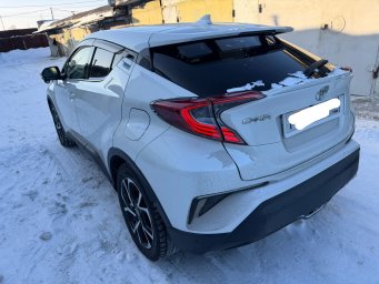Toyota C-HR 2018г, 1,2л Турбо 1